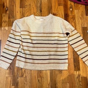 Color is Cream, Gray, Maroon, Mustard, Light Orange